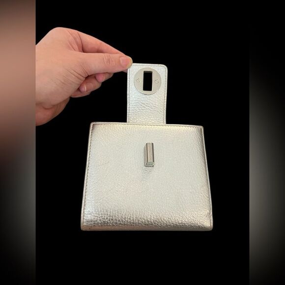 TIFFANY & CO. Leather Bi-fold Wallet - Picture 8 of 13